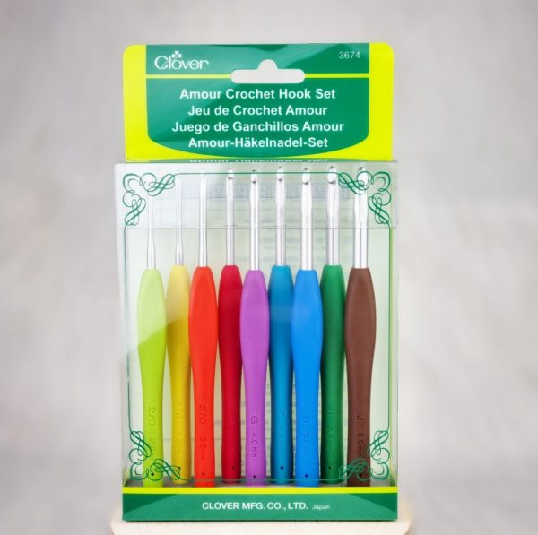 Clover Amour Crochet Hook Set 2-6mm