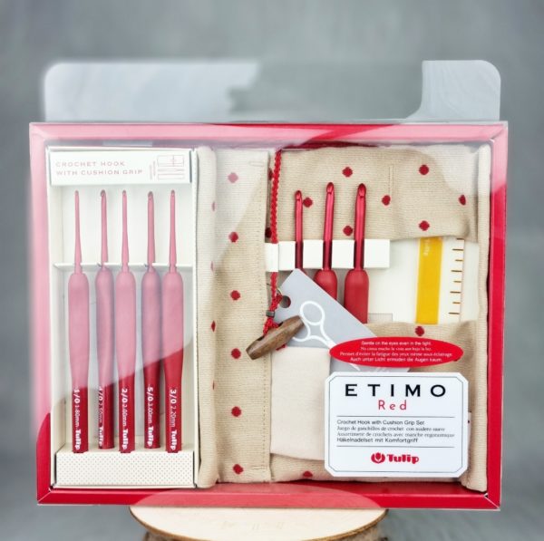 Tulip Etimo Red Crochet Hook with Cushion Grip Set - Image 2